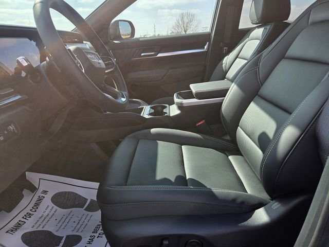 New 2026 GMC Terrain Elevation w/ Elevation Premium Package AWD/4WD image 16