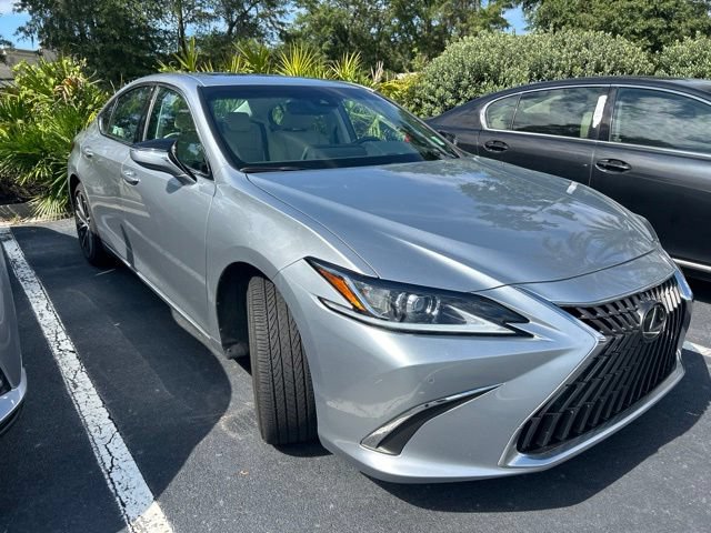 Used 2025 Lexus ES 350 w/ Premium Package FWD image 3