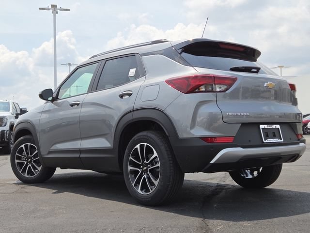 New 2026 Chevrolet TrailBlazer LT w/ Convenience Package FWD image 13