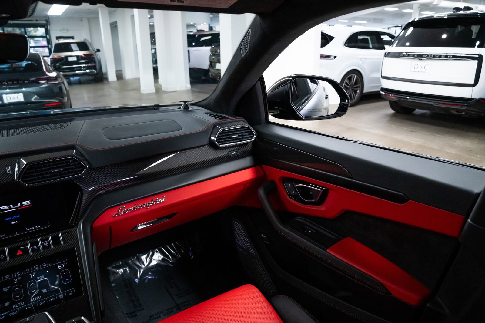 Used 2022 Lamborghini Urus image 11