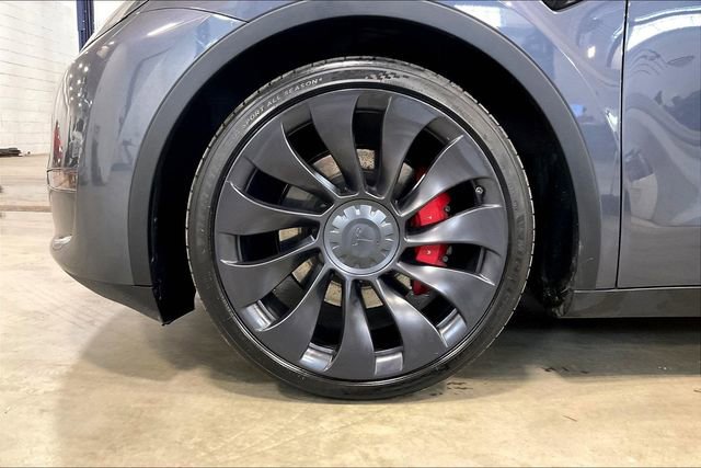 Used 2023 Tesla Model Y Performance image 9