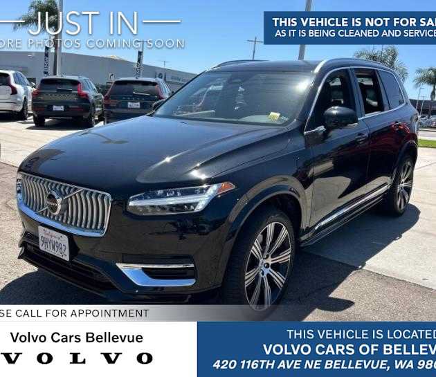 Used 2024 Volvo XC90 T8 Plus w/ Protection Package Premier AWD/4WD image 1