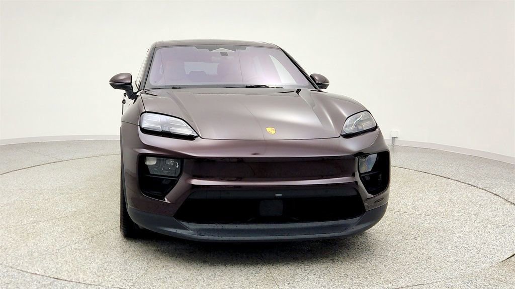 Used 2025 Porsche Macan 4S Electric image 2