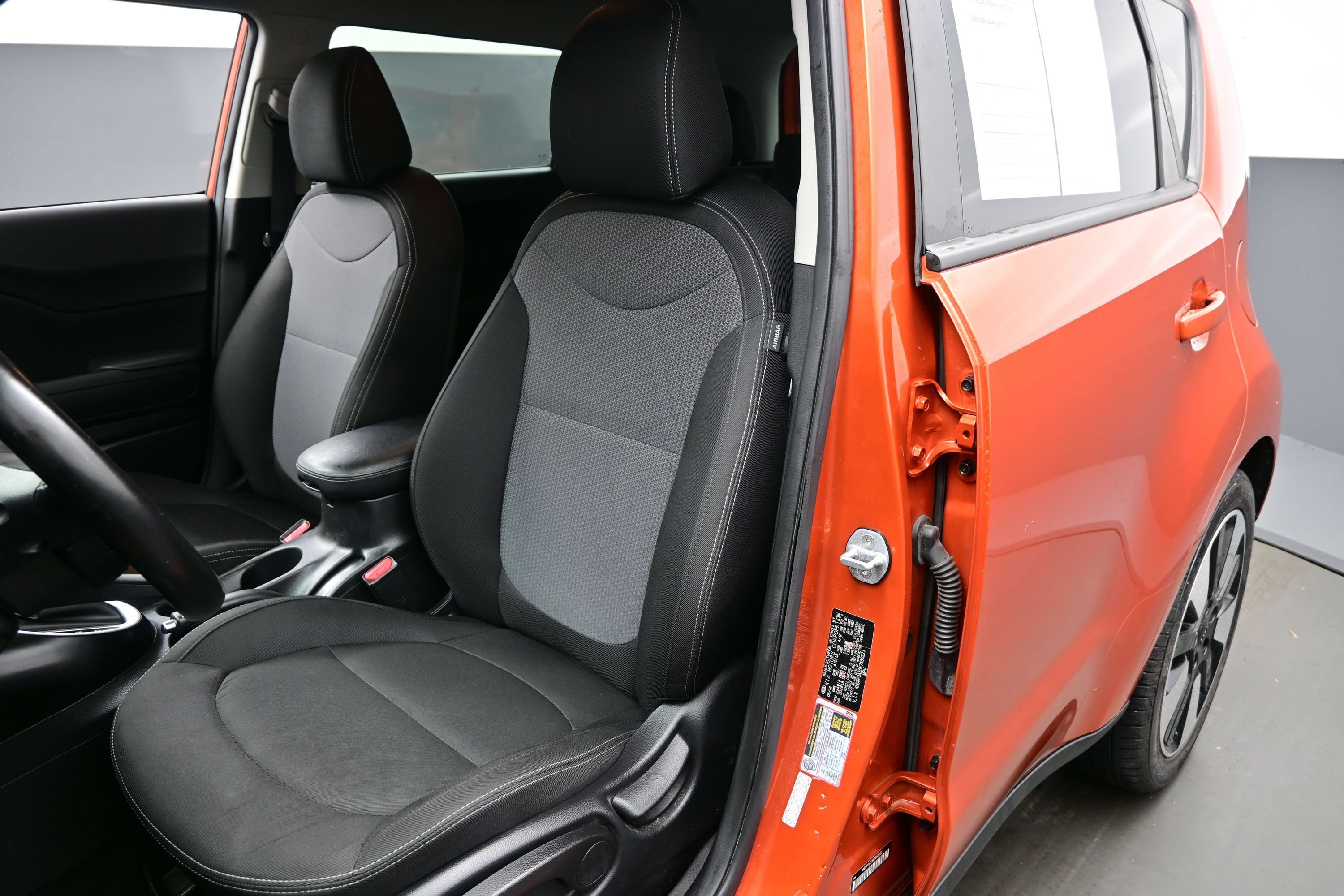 Used 2019 Kia Soul + FWD image 10