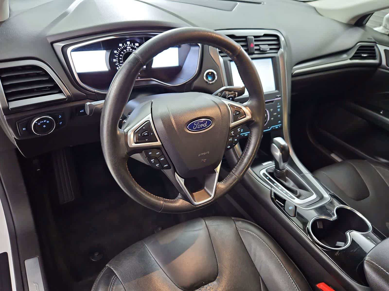 Used 2014 Ford Fusion Titanium AWD/4WD image 2