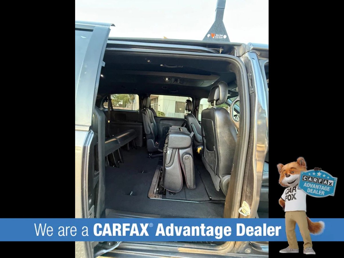 Used 2018 Dodge Grand Caravan GT FWD image 38