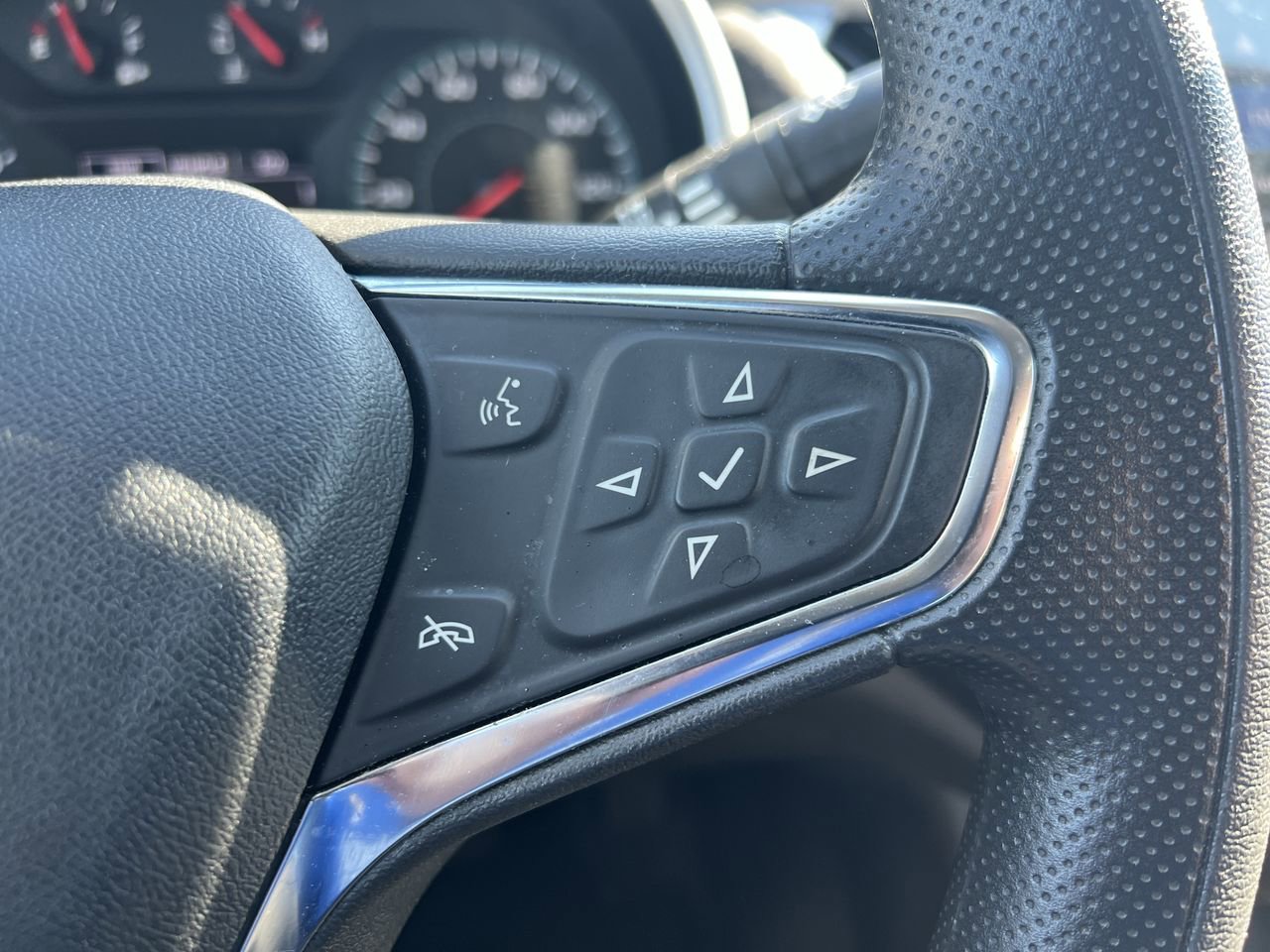Used 2023 Chevrolet Malibu LT image 20