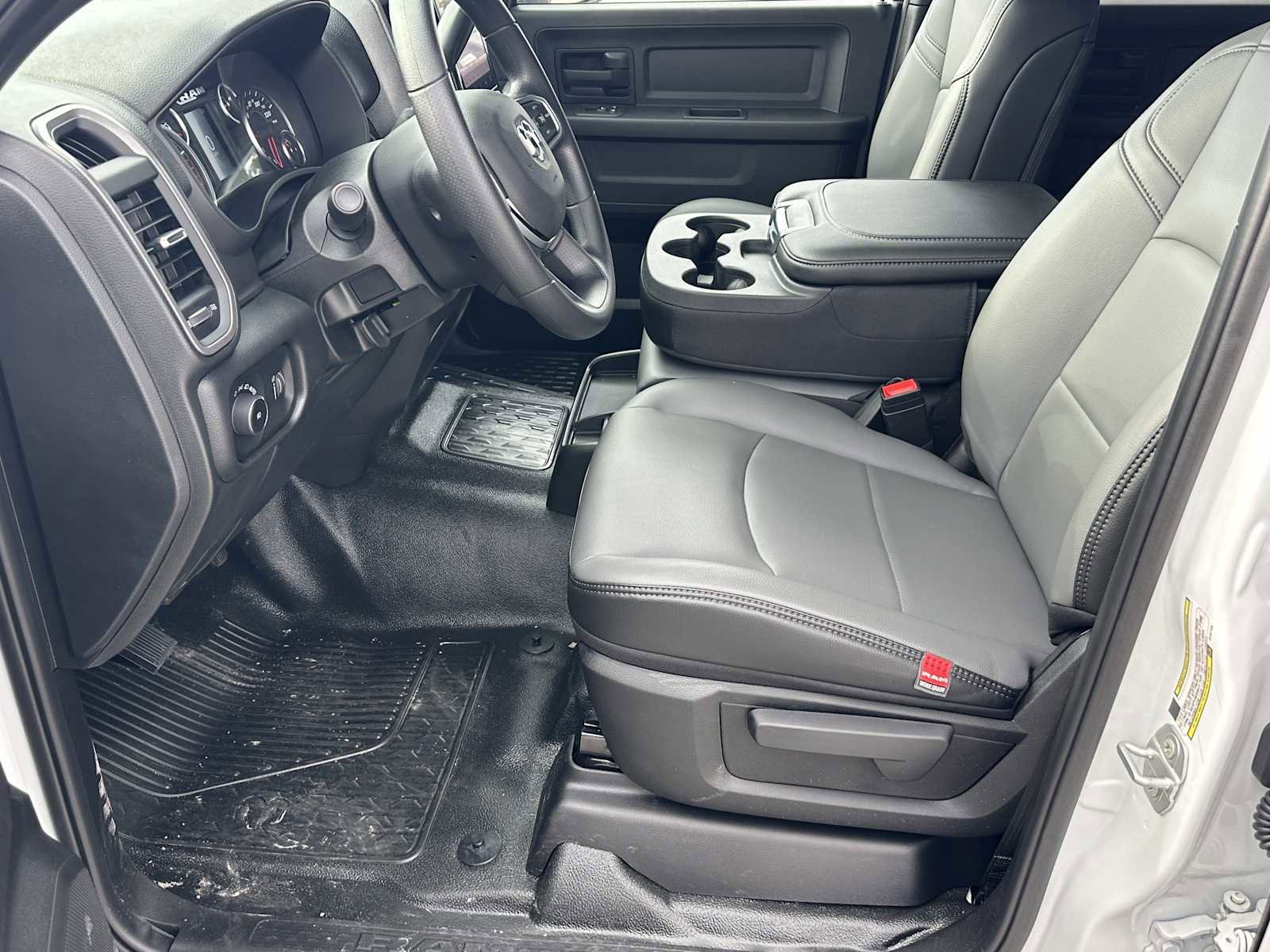 New 2026 RAM 5500 Tradesman w/ Chrome Appearance Group image 9