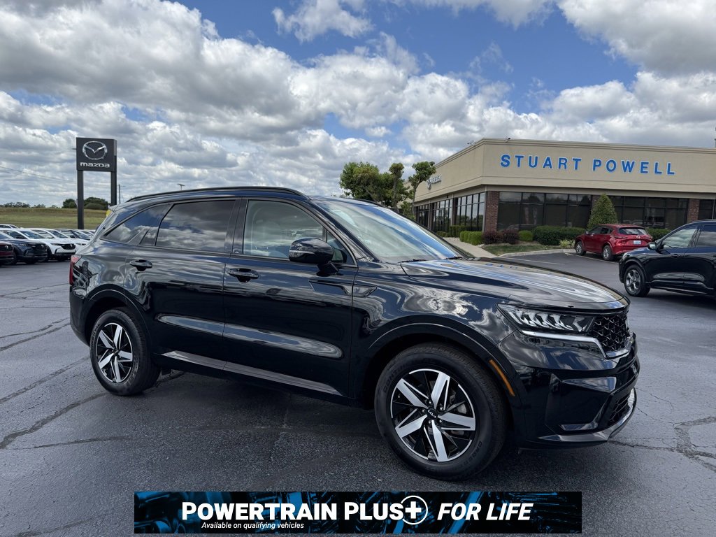 Used 2023 Kia Sorento S w/ Panoramic Sunroof Package