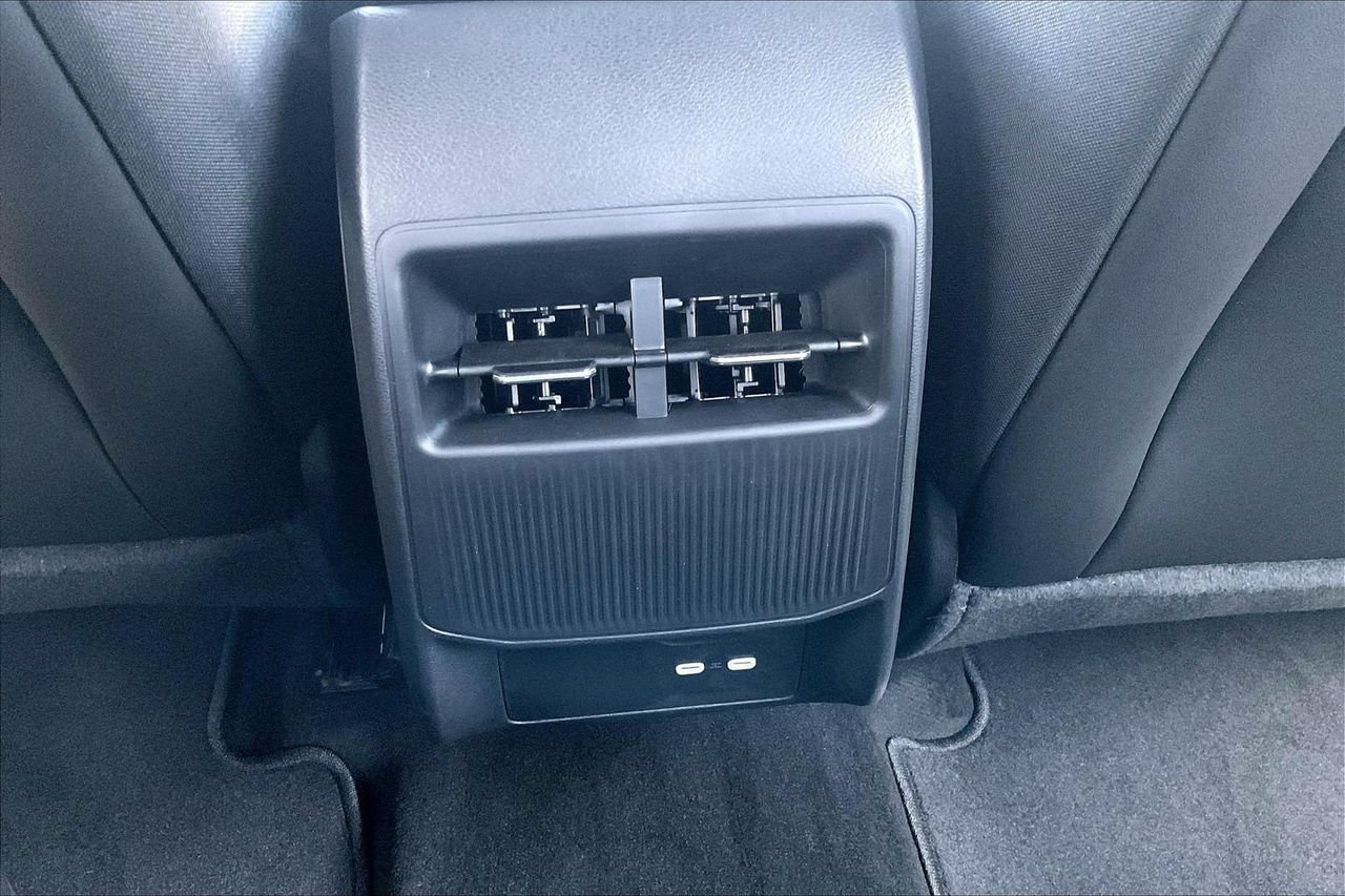 New 2026 Jeep Cherokee Limited AWD/4WD image 13