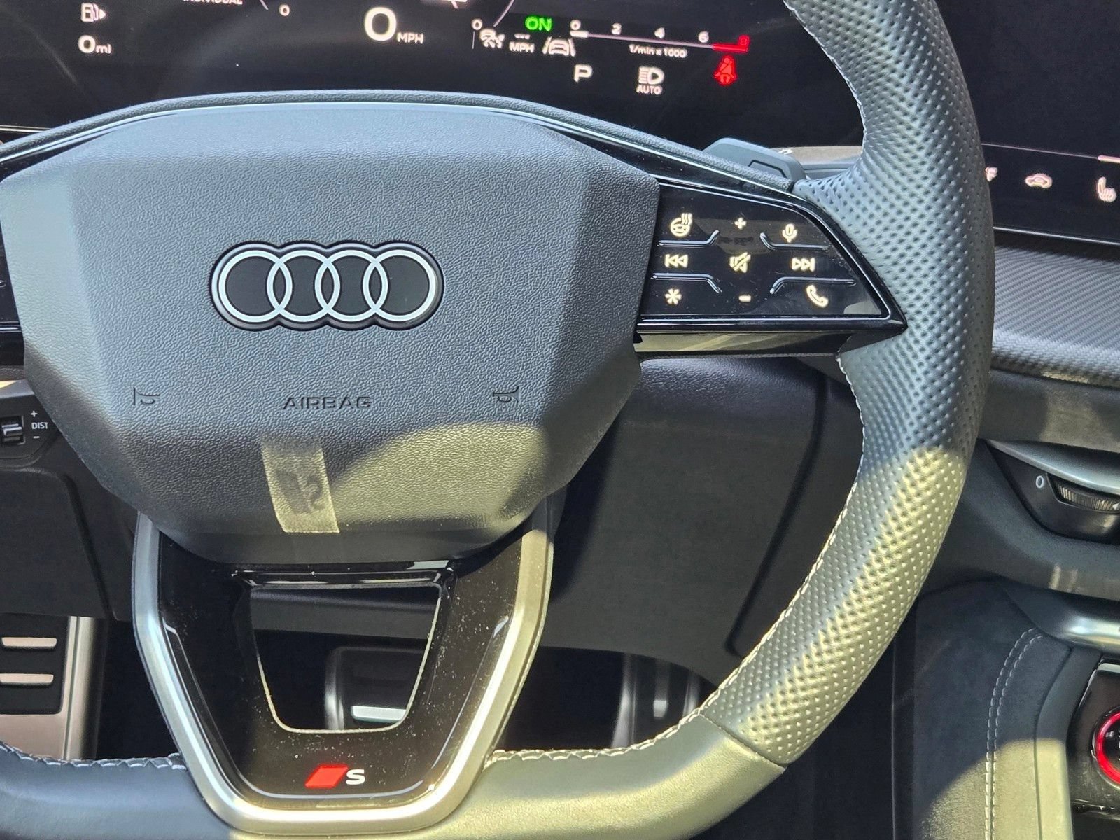 Used 2025 Audi SQ5 Premium Plus w/ Premium Plus Package AWD/4WD image 17