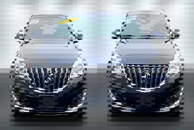 Used 2014 Buick Regal Premium image 2