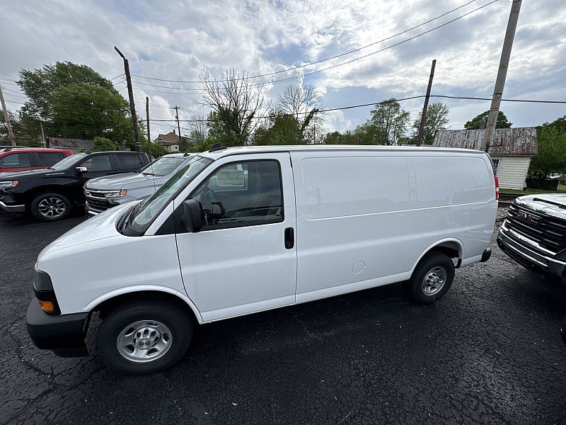 New 2025 Chevrolet Express 2500 w/ Driver Convenience Package image 18