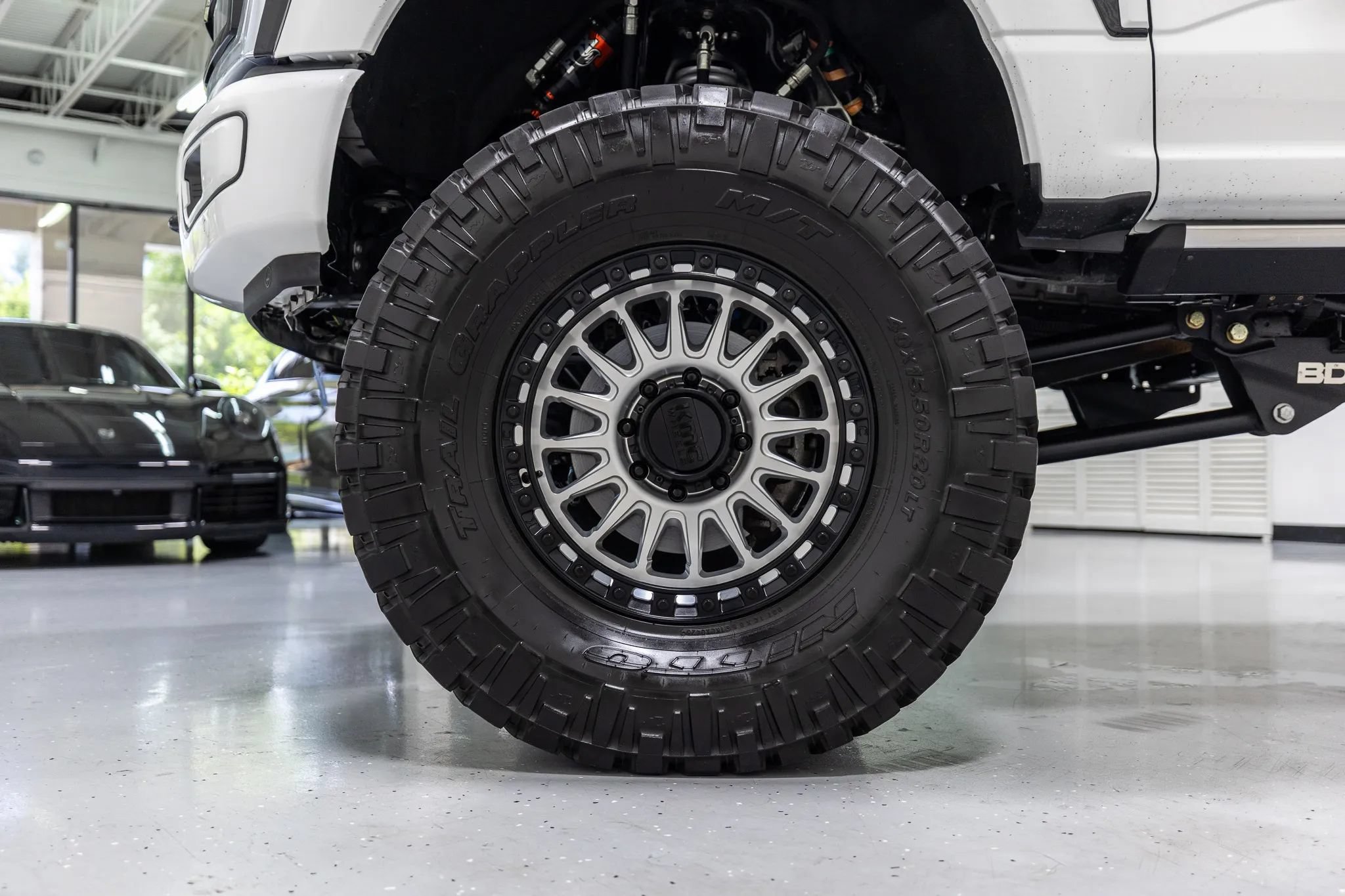 Used 2025 Ford F250 Platinum w/ Platinum Plus Package AWD/4WD image 10