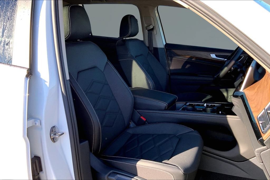 Used 2026 Volkswagen Atlas SE AWD/4WD image 11