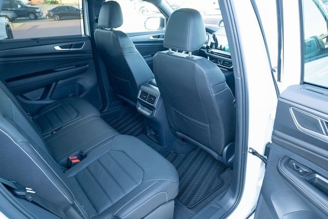 New 2026 Volkswagen Atlas Cross Sport SEL R-Line image 38