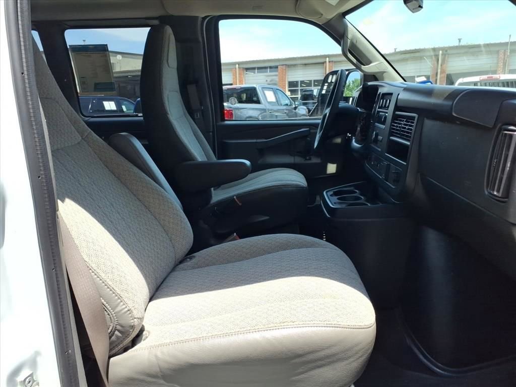 Certified 2023 Chevrolet Express 3500 LT w/ LT Preferred Equipment Group RWD image 26
