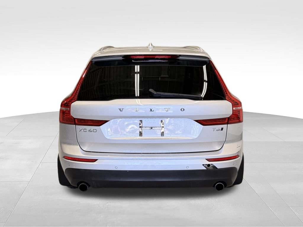 Used 2019 Volvo XC60 T6 Momentum AWD/4WD image 4