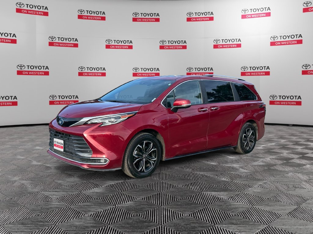 Used 2025 Toyota Sienna Platinum AWD/4WD image 1