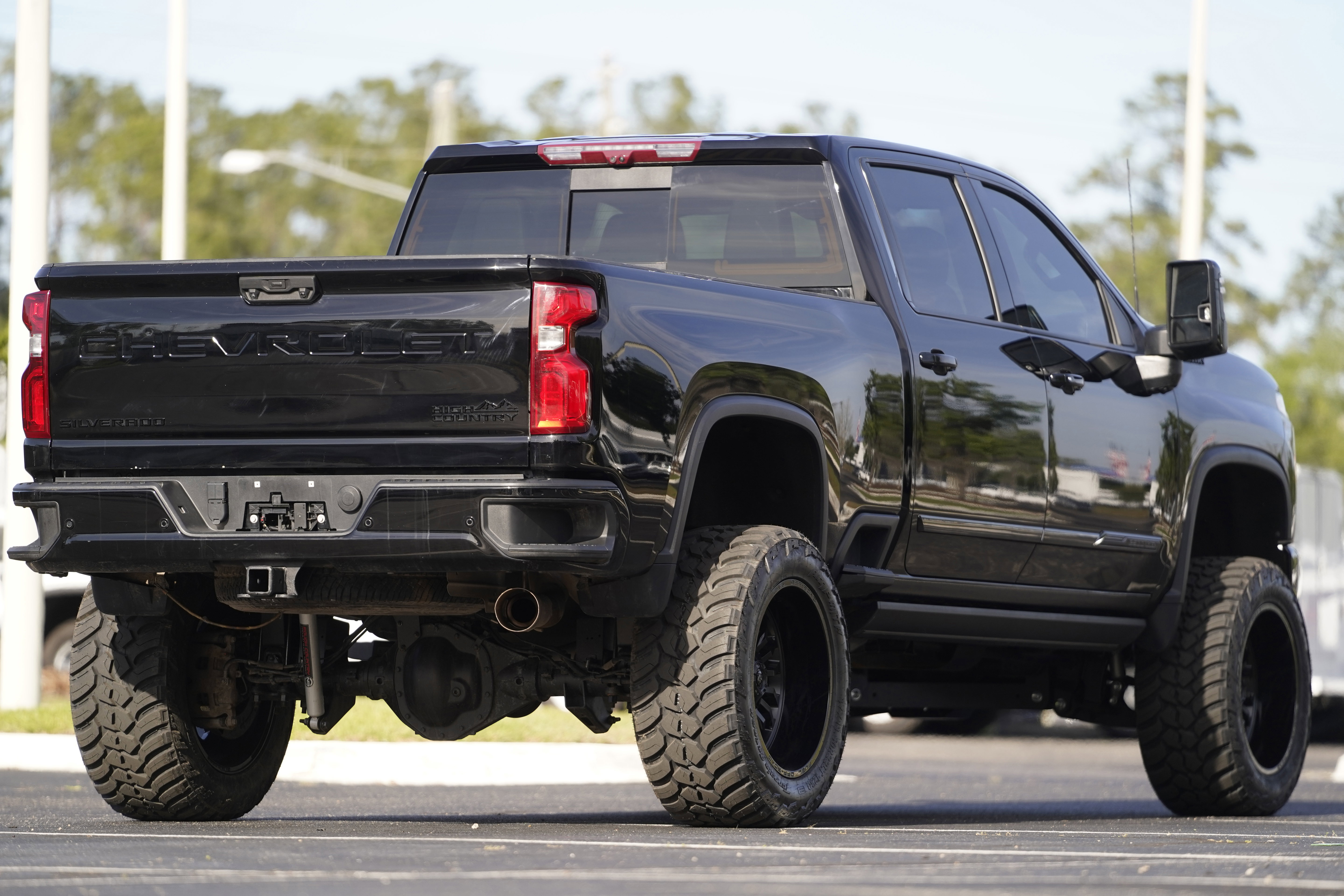 Used 2024 Chevrolet Silverado 2500 High Country w/ Midnight Edition AWD/4WD image 49