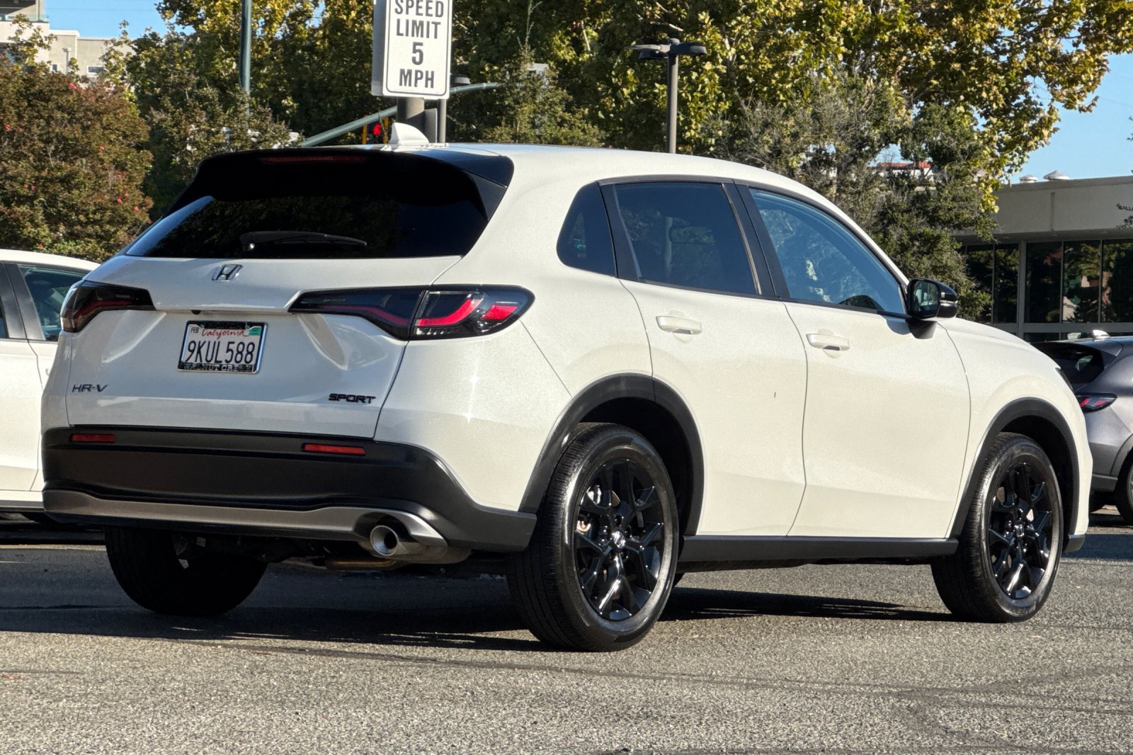 Used 2024 Honda HR-V Sport image 4