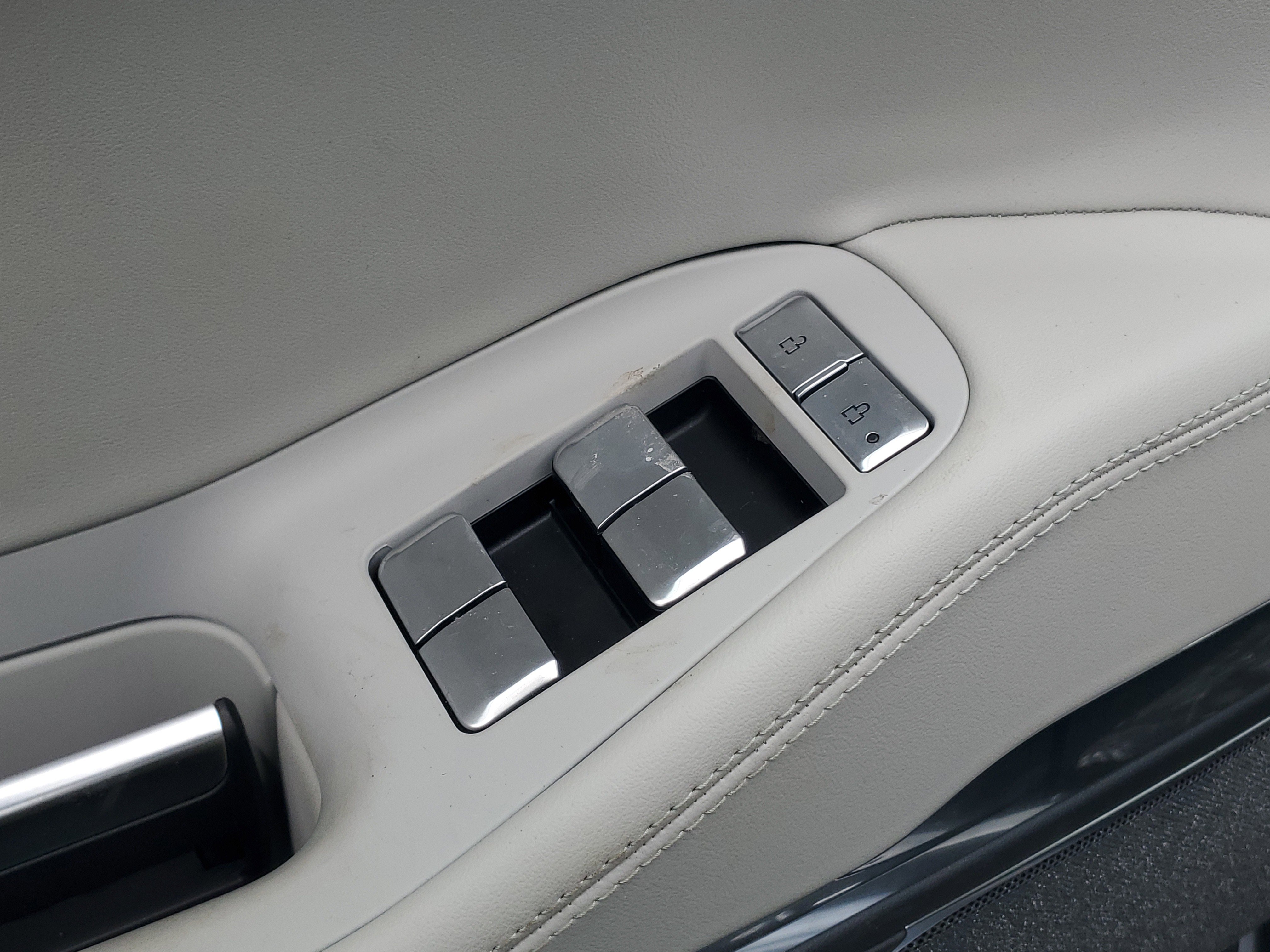 New 2026 Lincoln Navigator Reserve w/ Jet Appearance Package image 10