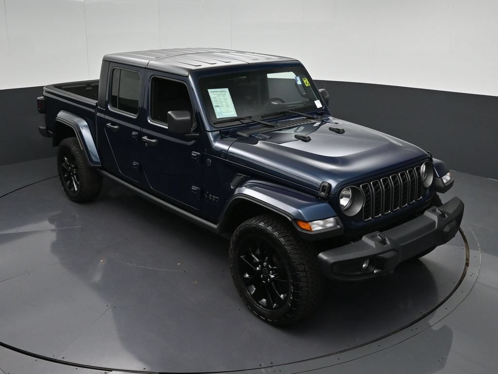 Used 2025 Jeep Gladiator Sport AWD/4WD image 20