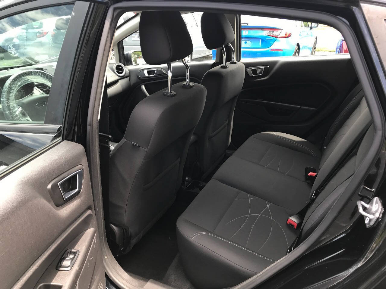 Used 2016 Ford Fiesta SE FWD image 10