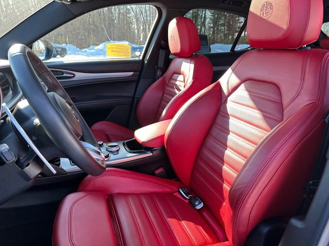 Used 2024 Alfa Romeo Stelvio Veloce image 41