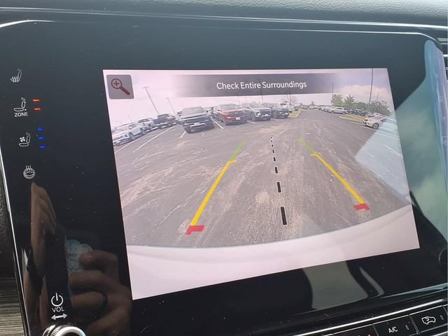 Used 2022 Jeep Wagoneer Series II RWD image 6