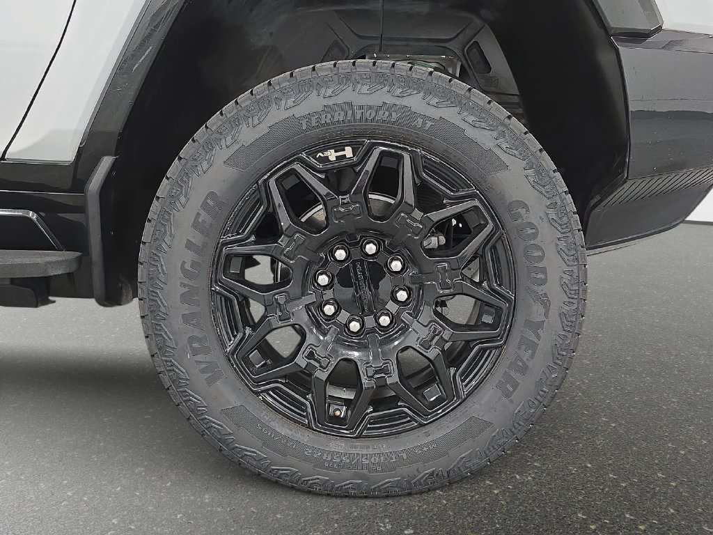 Used 2024 GMC Hummer EV 2X AWD/4WD image 25