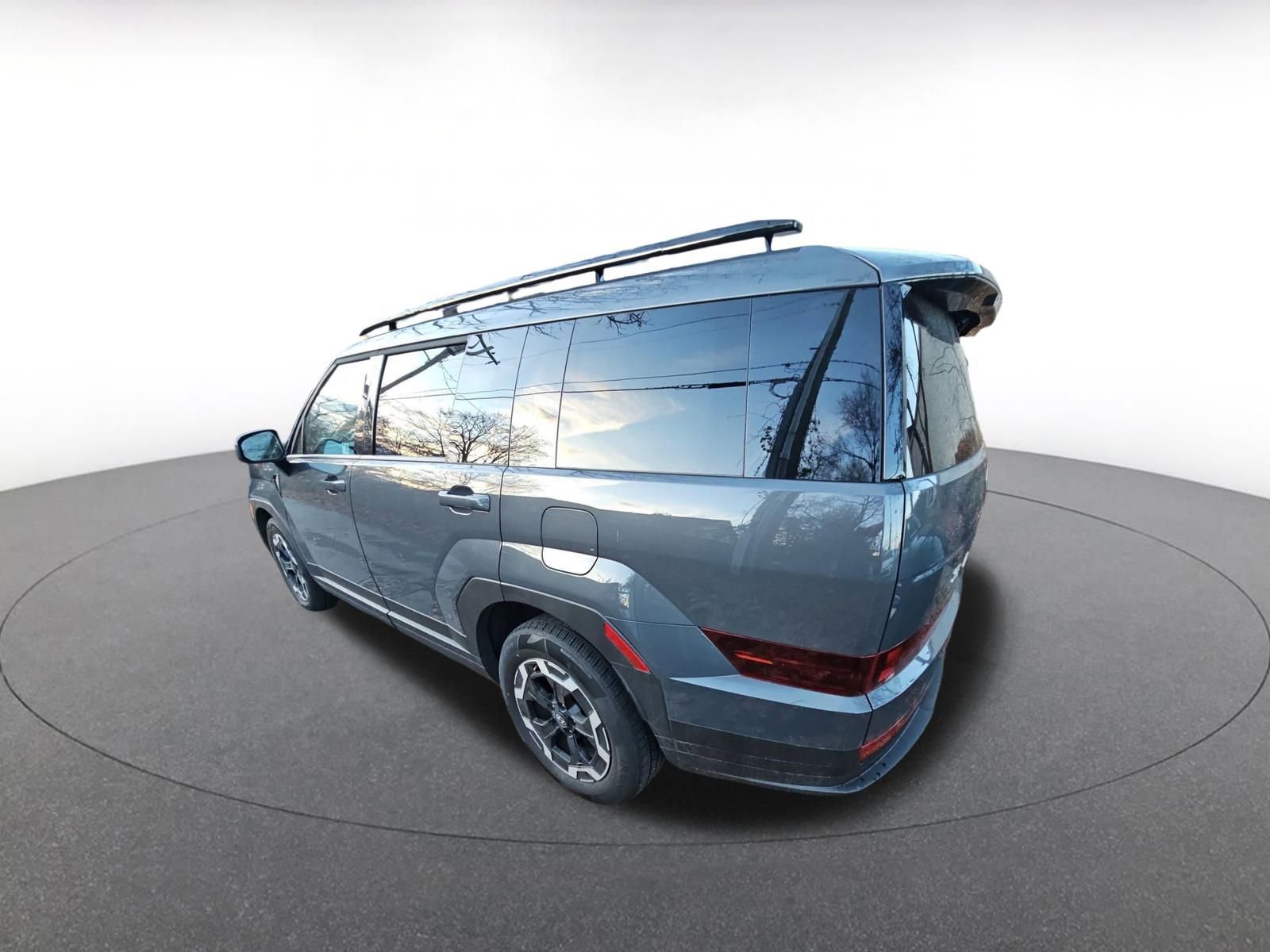 Used 2025 Hyundai Santa Fe SEL image 4