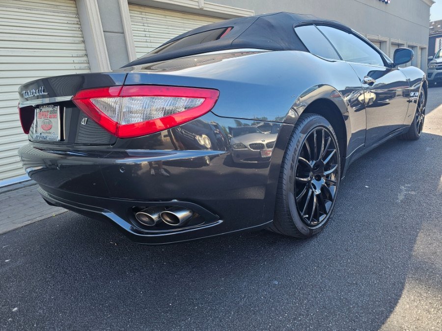 Used 2011 Maserati GranTurismo Convertible RWD image 27