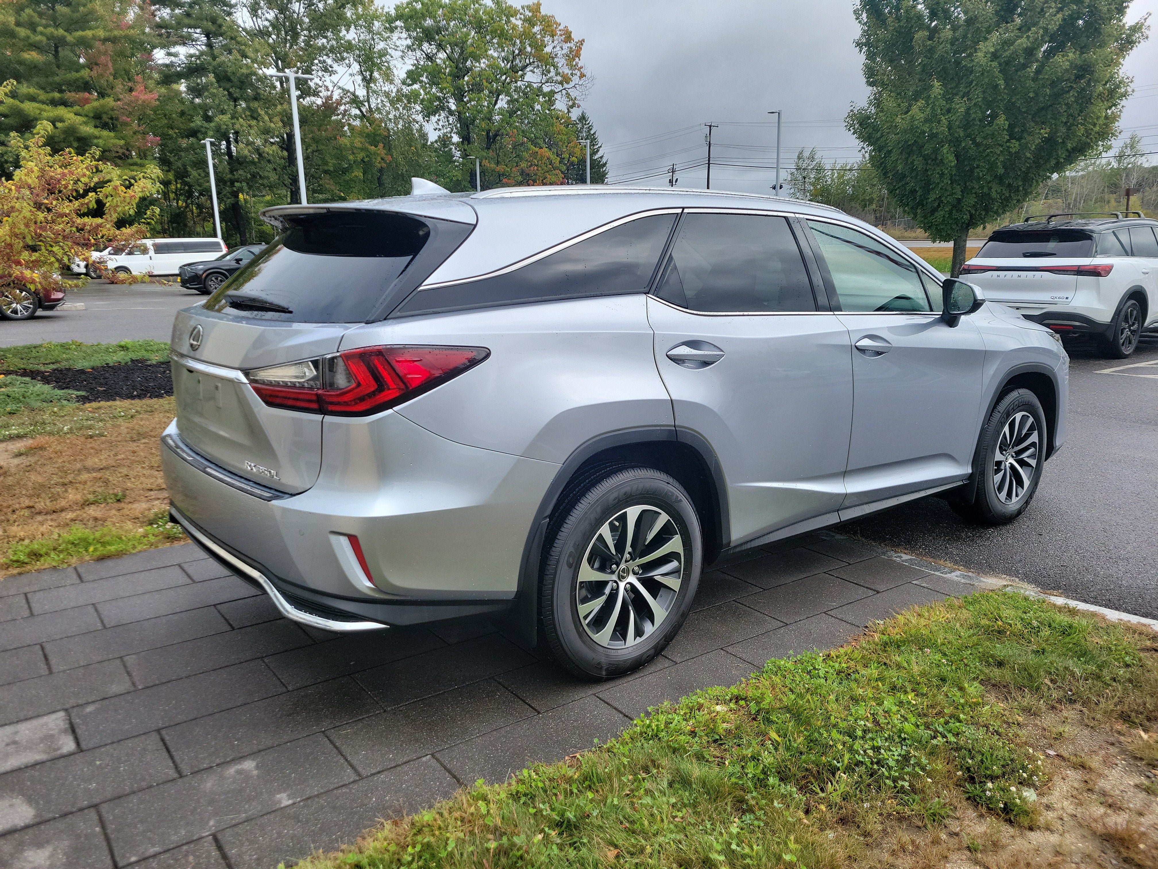 Used 2022 Lexus RX 350L Premium w/ Premium Package AWD/4WD image 7