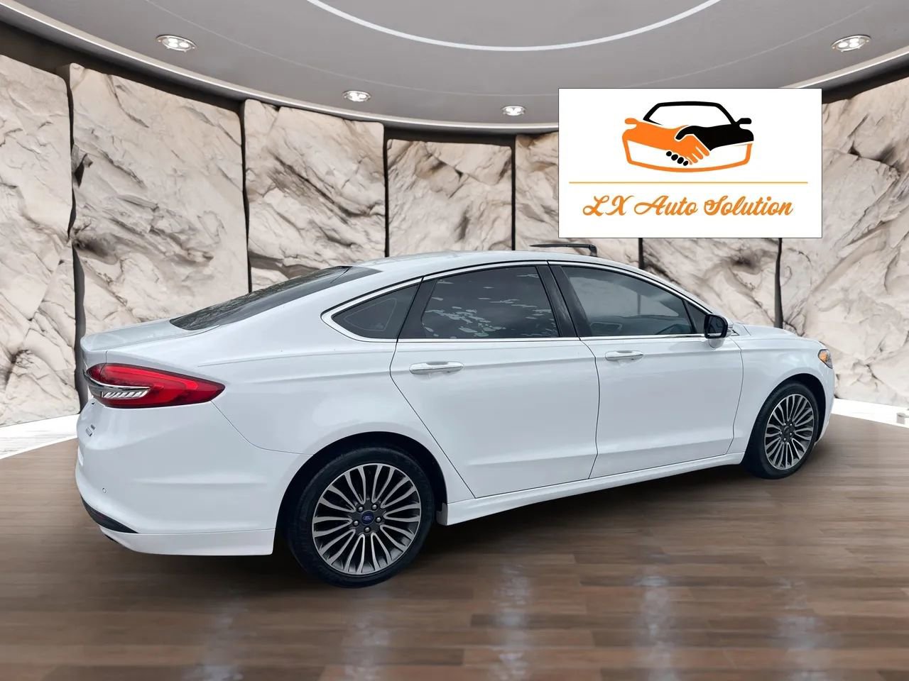 Used 2017 Ford Fusion SE w/ Fusion SE Technology Package FWD image 2