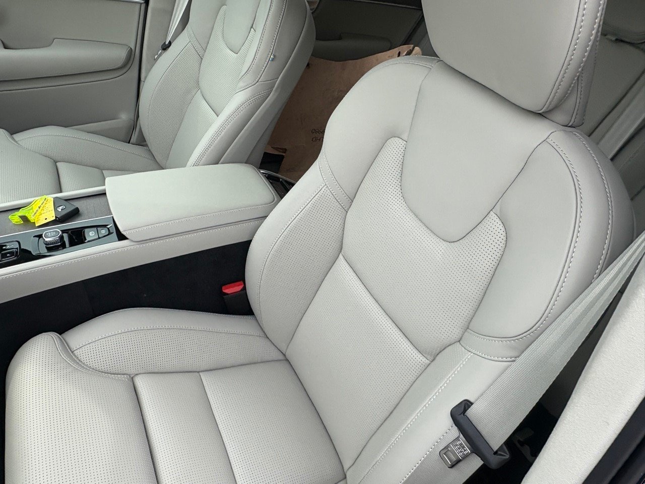 New 2026 Volvo XC90 B6 Ultra w/ Lounge Package AWD/4WD image 19