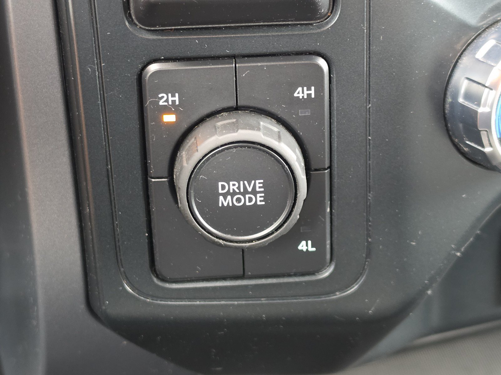 Used 2025 Ford F150 XLT w/ Equipment Group 301A Standard AWD/4WD image 24