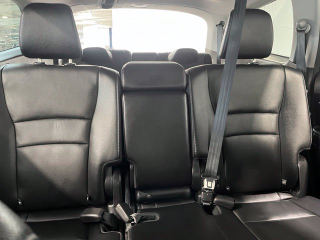 Used 2017 Honda Pilot Touring image 12