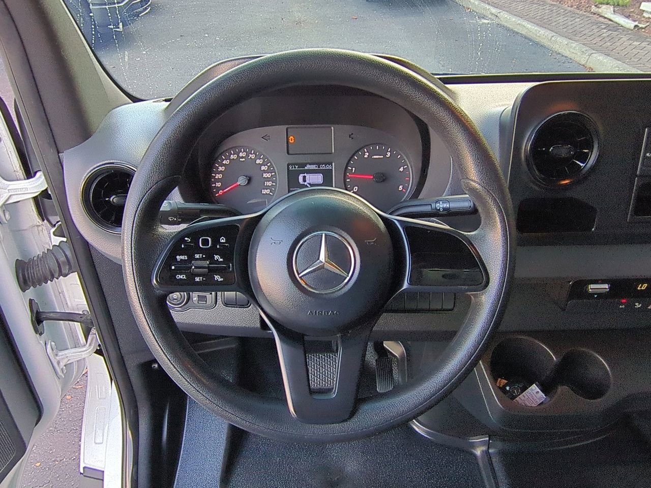 Used 2019 Mercedes-Benz Sprinter 144 Cargo image 16