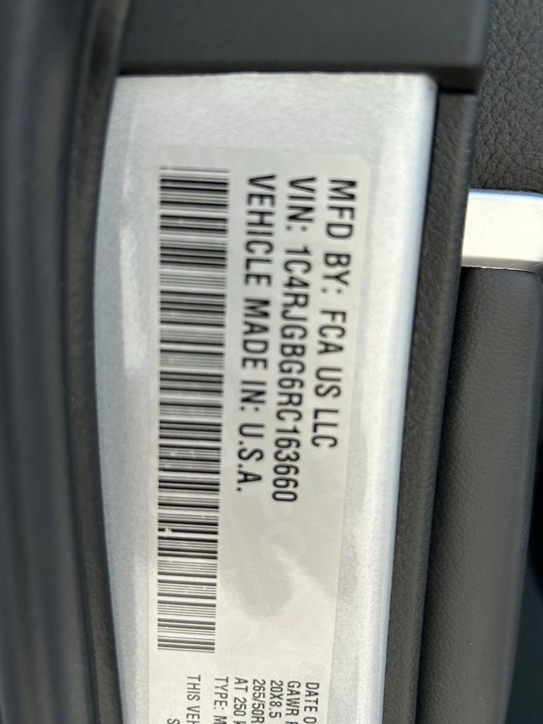 Certified 2024 Jeep Grand Cherokee Limited w/ Black Appearance Package image 56