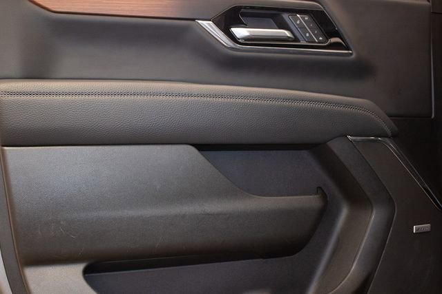 Used 2025 GMC Yukon Denali image 24