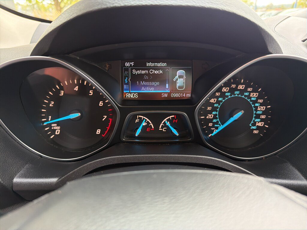 Used 2015 Ford Escape Titanium w/ Canadian Touring Package AWD/4WD image 25