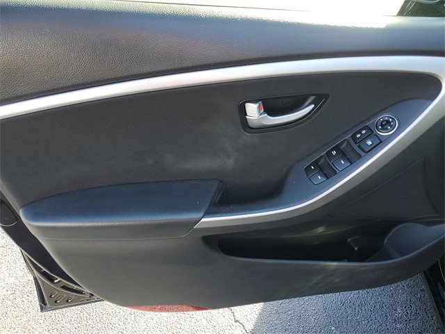 Used 2016 Hyundai Elantra GT w/ Option Group 02 image 10