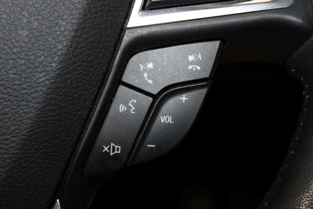 Used 2019 Ford Edge SEL w/ Equipment Group 201A FWD image 40