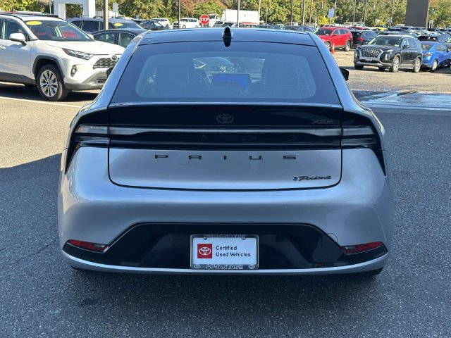 Used 2023 Toyota Prius Prime Premium FWD image 8
