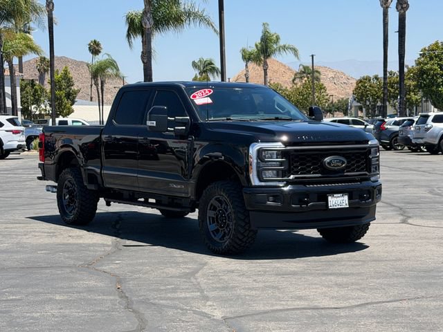 Used 2024 Ford F250 Lariat w/ Sport Appearance Package AWD/4WD image 3