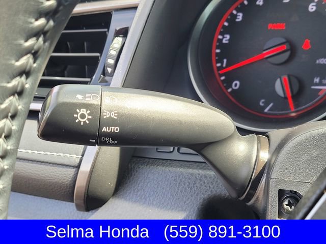 Used 2021 Toyota Camry XSE image 15