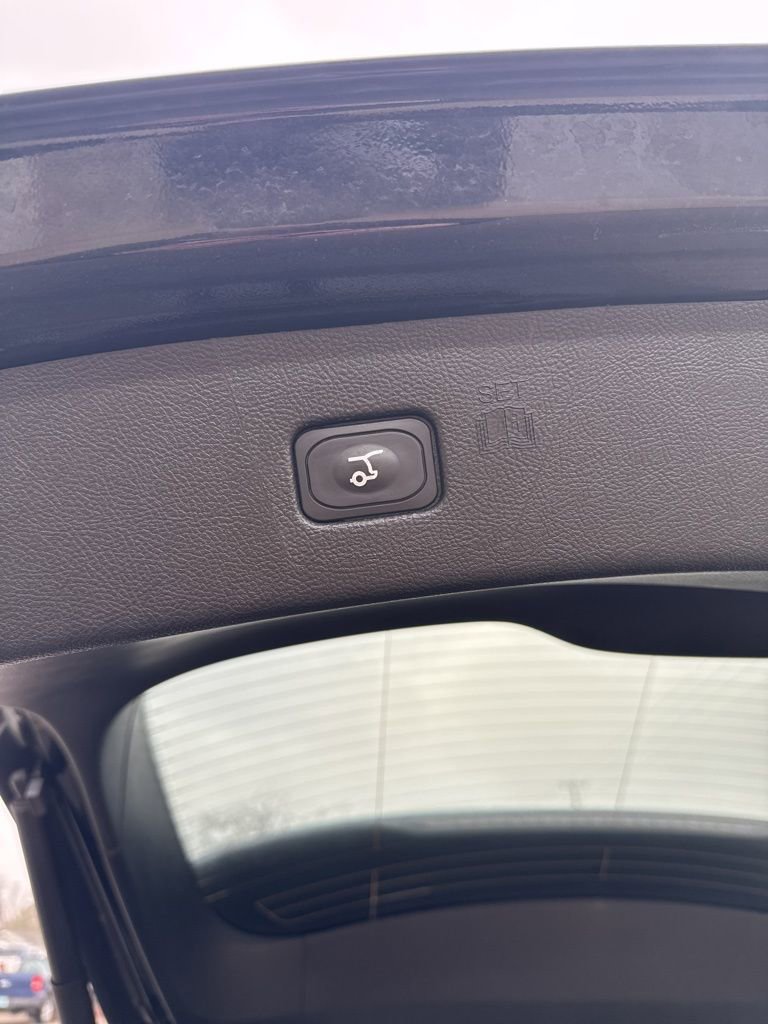 Used 2024 Ford Edge SEL w/ Convenience Package image 35