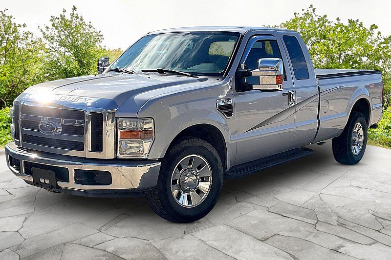 Used 2008 Ford F250 Lariat RWD image 1