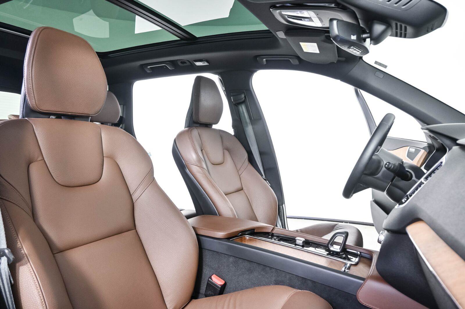 Certified 2024 Volvo XC90 T8 Plus w/ Protection Package Premier AWD/4WD image 22
